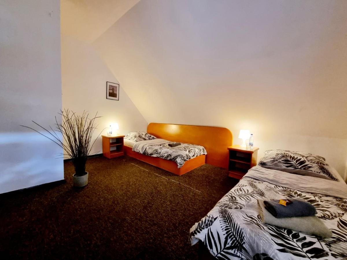 Hostel Primax Познань Екстер'єр фото