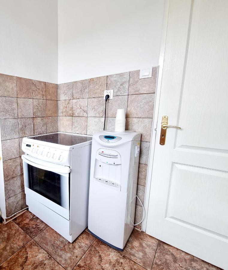 Hostel Primax Познань Екстер'єр фото