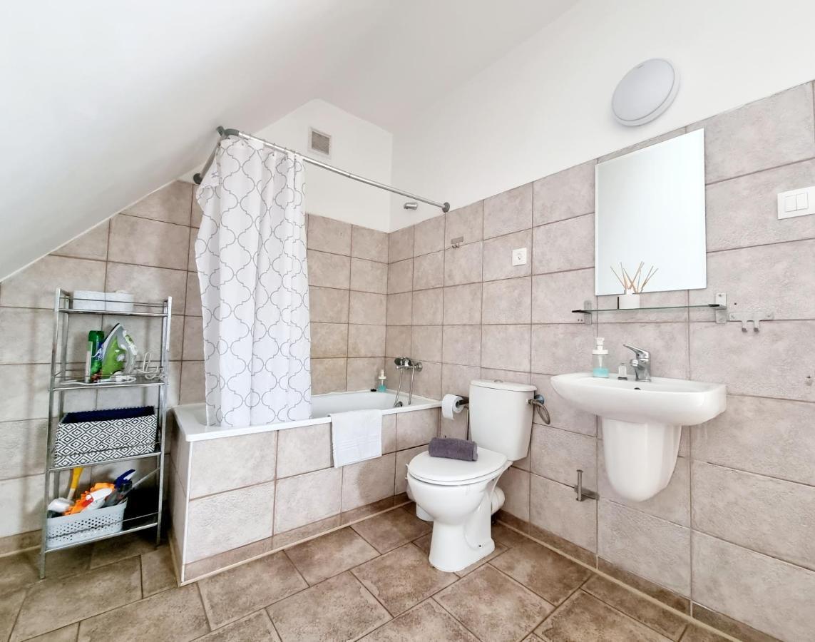 Hostel Primax Познань Екстер'єр фото